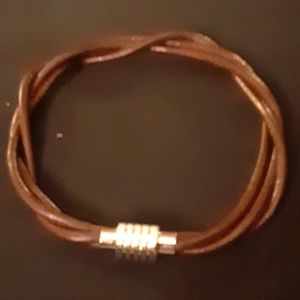 Brown twisted leather bracelet